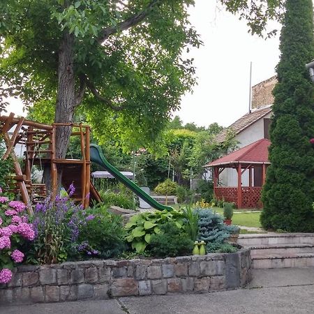 Szekely Vendeghaz Hotel Esztergom Luaran gambar